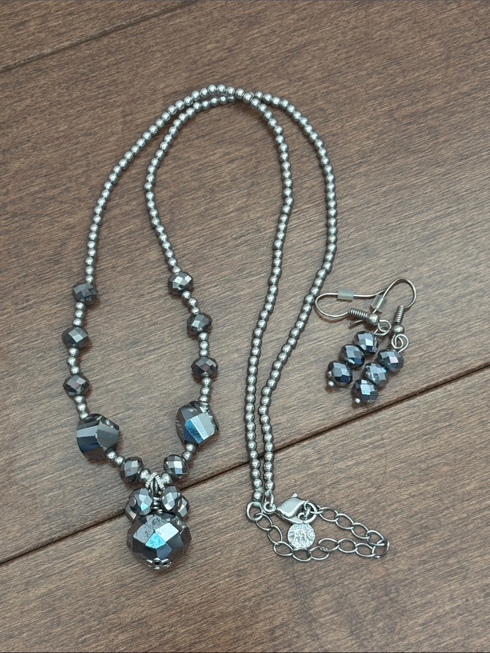 Fifth Avenue Collection necklace and earrings.